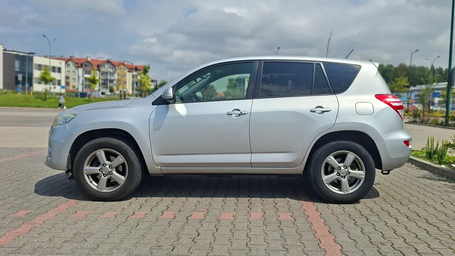TOYOTA RAV4 RAV4 2.0 D-4D Luna