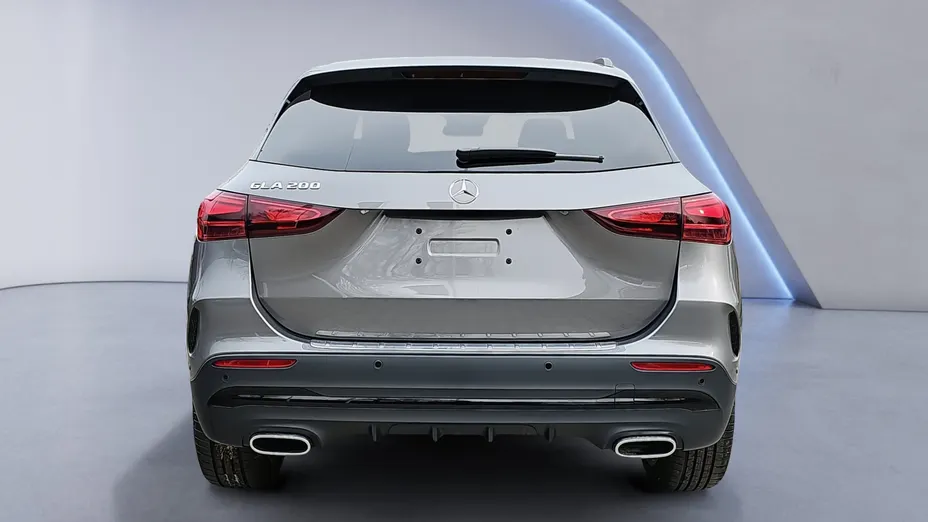 MERCEDES-BENZ GLA GLA 200 AMG Line Nowy