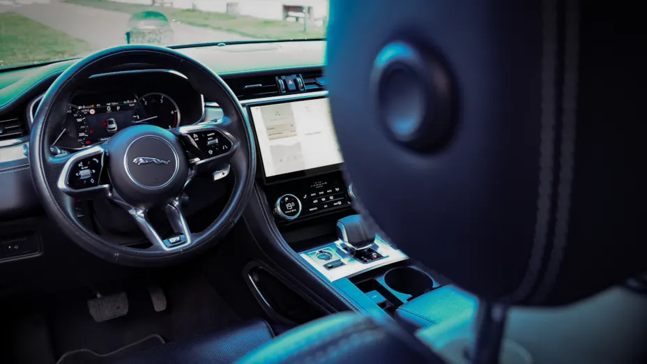 JAGUAR F-Pace F-Pace 2.0 D165 mHEV AWD R-Dynamic S