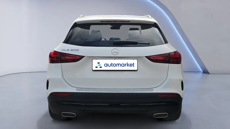 MERCEDES-BENZ GLA GLA 200 AMG Line Nowy