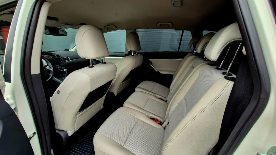 TOYOTA Verso Verso 1.8 Prestige 7os EU6