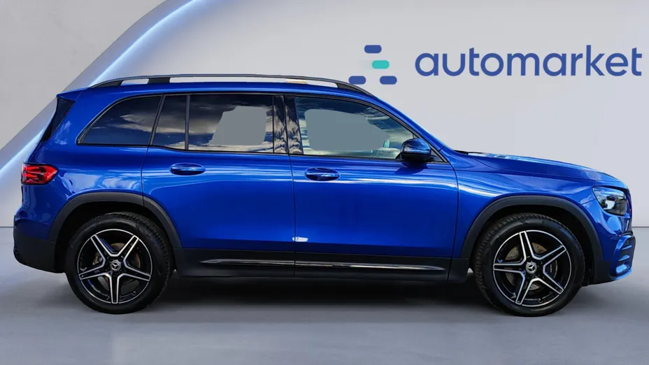 MERCEDES-BENZ GLB GLB 200 AMG Line 7G-DCT