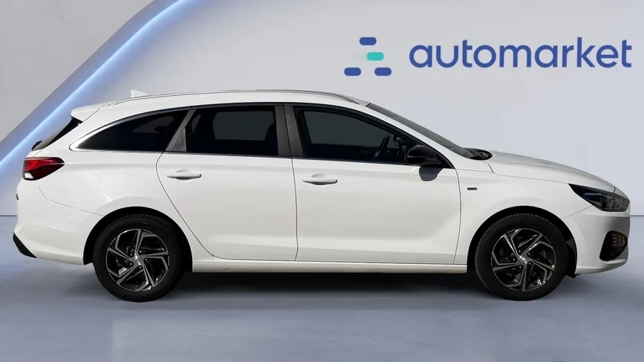 HYUNDAI i30 i30 1.5 T-GDI 48V Smart