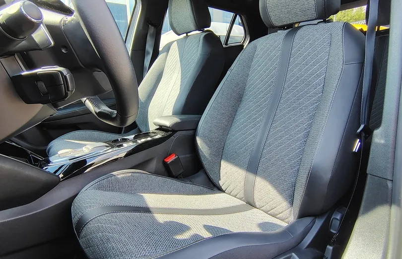 PEUGEOT 2008 2008 1.2 PureTech Allure S&S EAT8