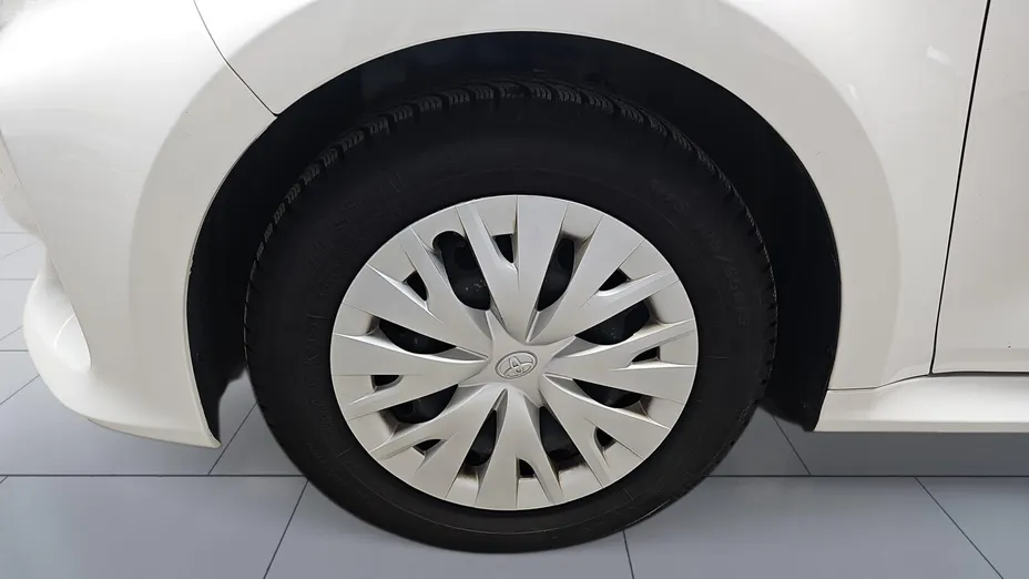 TOYOTA Yaris Yaris 1.5 Comfort