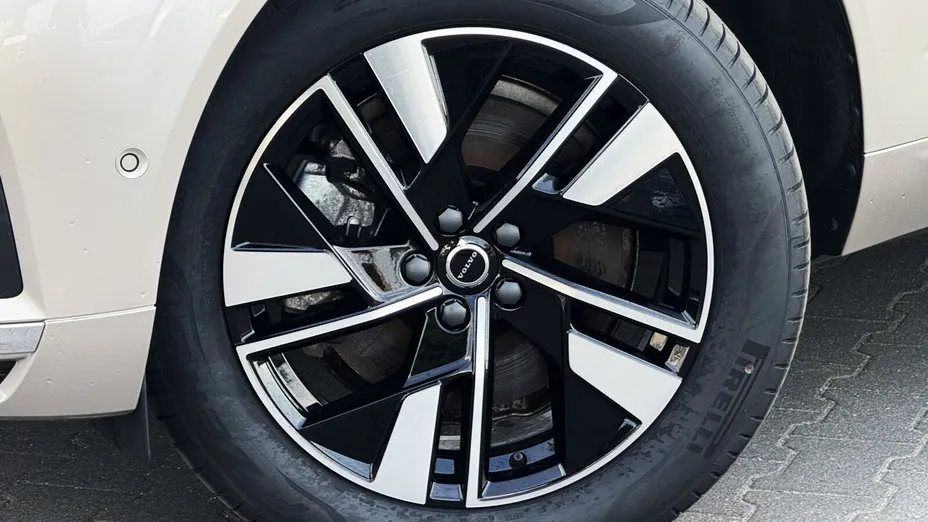 VOLVO XC60 XC60 T6 Plug-In Hybrid AWD Plus Bright aut