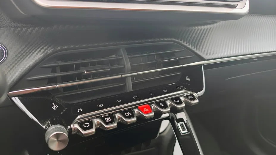 PEUGEOT 208 e-208 50kWh Allure