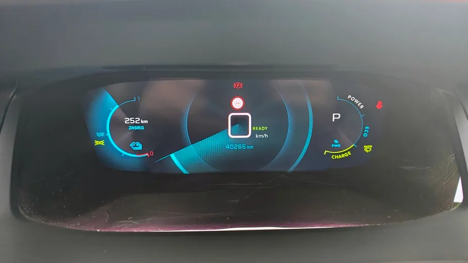 PEUGEOT 208 e-208 50kWh Allure