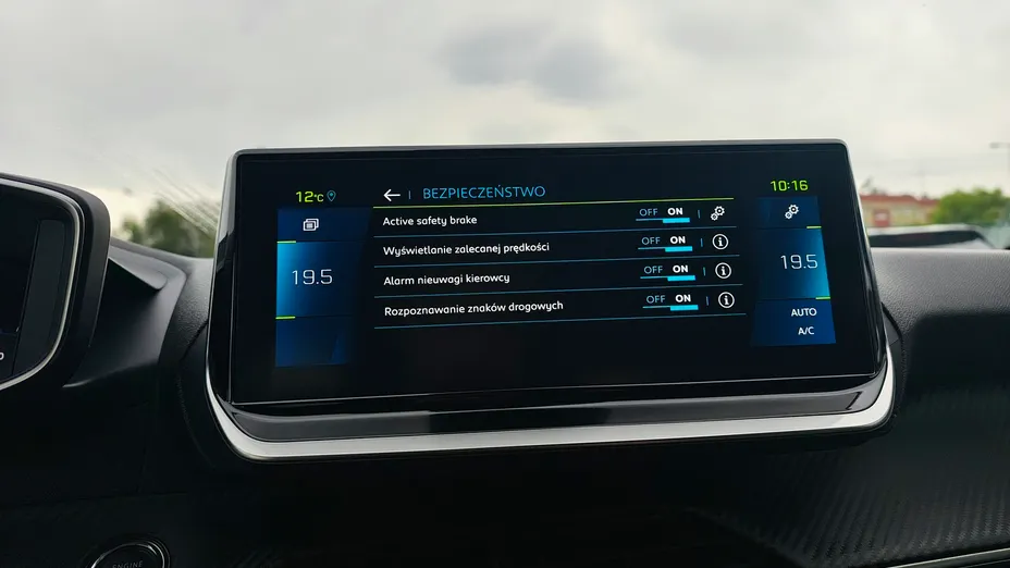 PEUGEOT 208 e-208 50kWh Allure