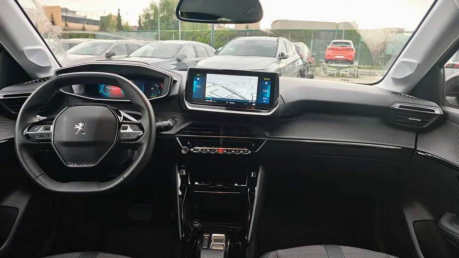 PEUGEOT 208 e-208 50kWh Allure