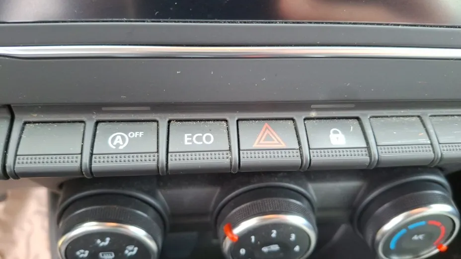 RENAULT Clio -