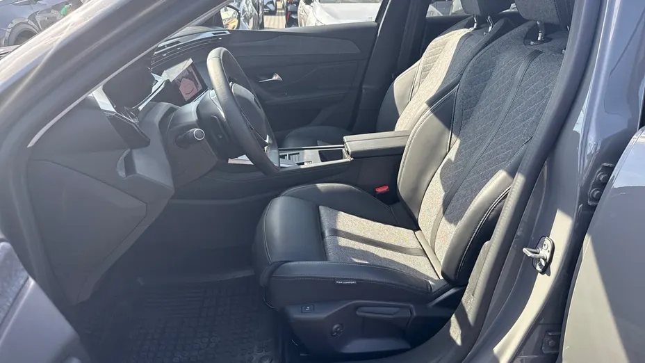 PEUGEOT 408 408 1.2 PureTech Allure S&S EAT8