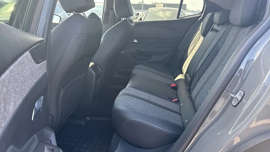 PEUGEOT 408 408 1.2 PureTech Allure S&S EAT8
