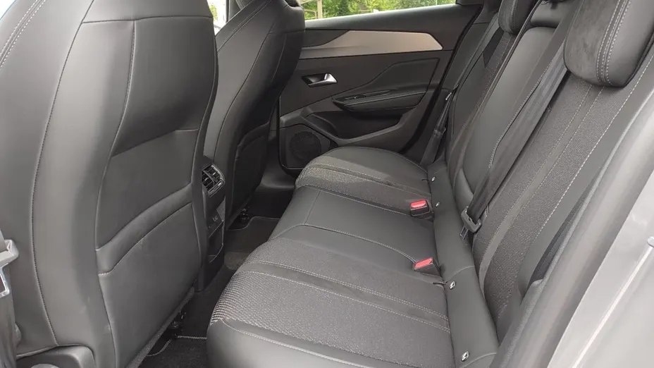 PEUGEOT 308 308 1.5 BlueHDi GT Exclusive S EAT8
