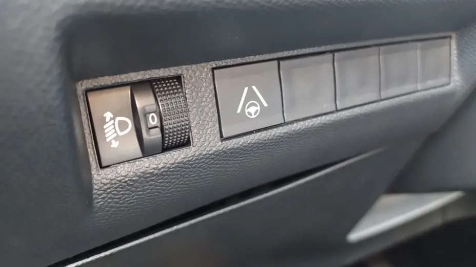 PEUGEOT 2008 2008 1.2 PureTech Allure S&S EAT8