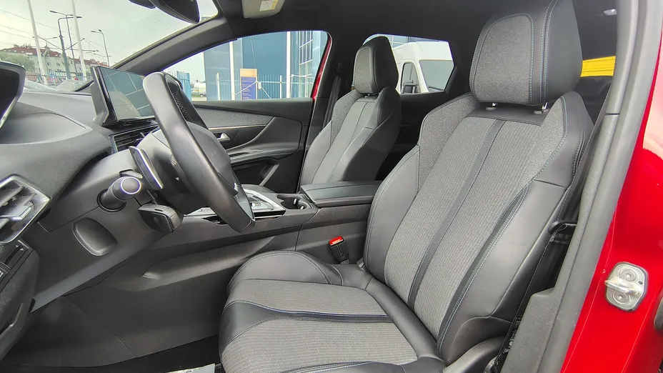 PEUGEOT 3008 3008 1.2 PureTech Allure Pack S&S EAT8