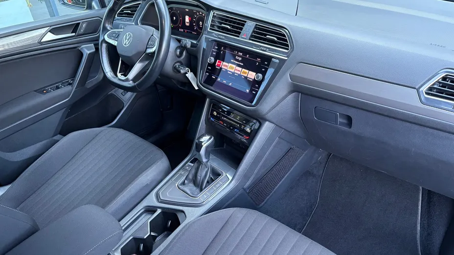 VOLKSWAGEN Tiguan Allspace -