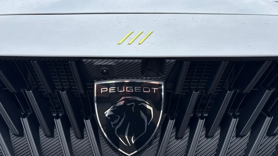 PEUGEOT 508 508 1.6 PureTech HYbrid4 Peugeot Sport Engineered EAT8