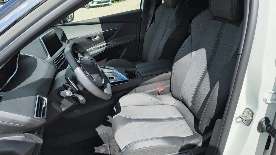 PEUGEOT 5008 5008 1.2 PureTech mHEV Allure Pack S&S e-DCS6