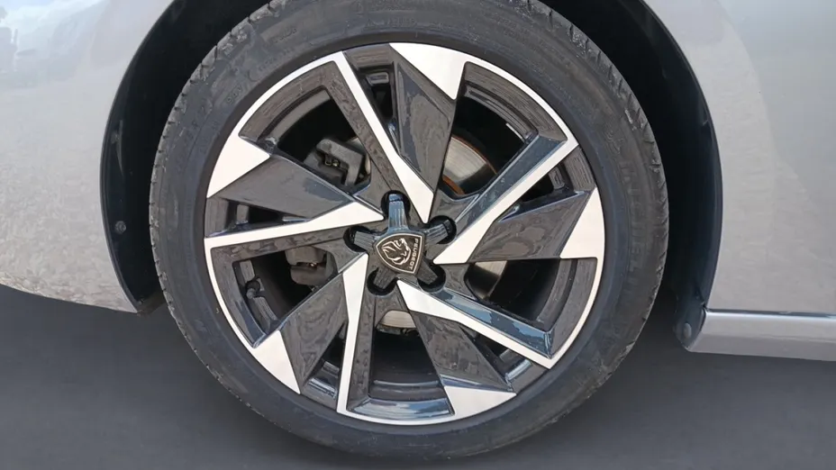 PEUGEOT 308 308 1.2 PureTech Allure Pack S&S EAT8