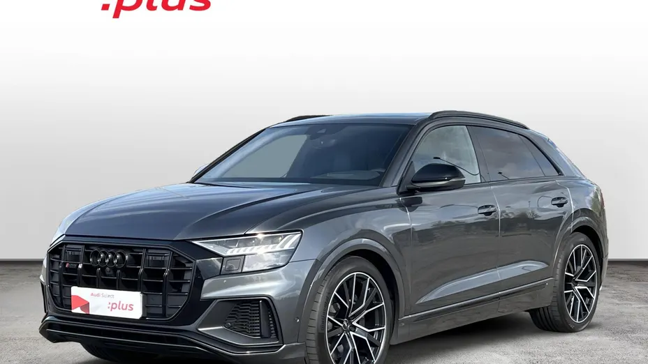 AUDI SQ8 -