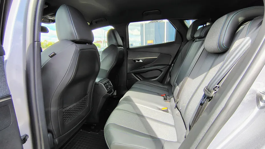 PEUGEOT 3008 3008 1.2 PureTech Allure Pack S&S EAT8