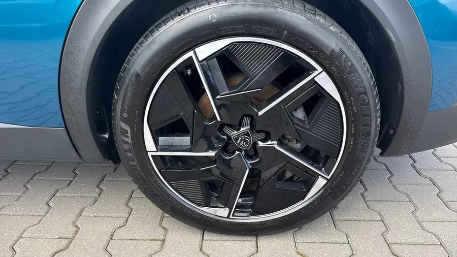 PEUGEOT 408 408 1.6 Plug-In Hybrid 225 GT EAT8
