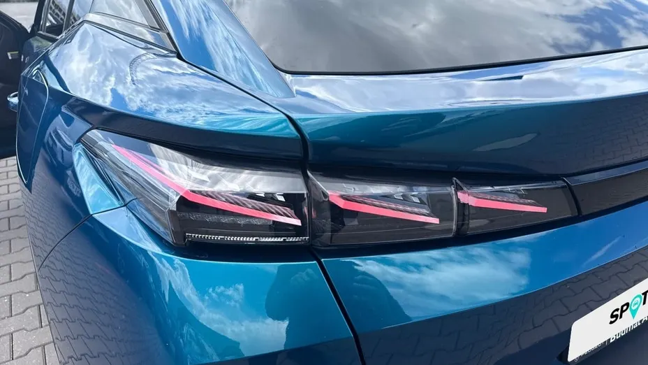 PEUGEOT 408 408 1.6 Plug-In Hybrid 225 GT EAT8