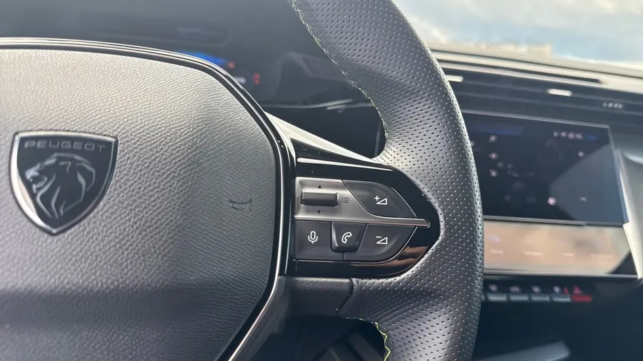 PEUGEOT 408 408 1.6 Plug-In Hybrid 225 GT EAT8
