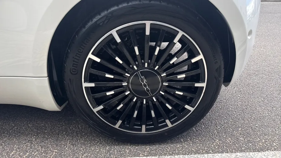 FIAT 500 500C 42kWh La Prima