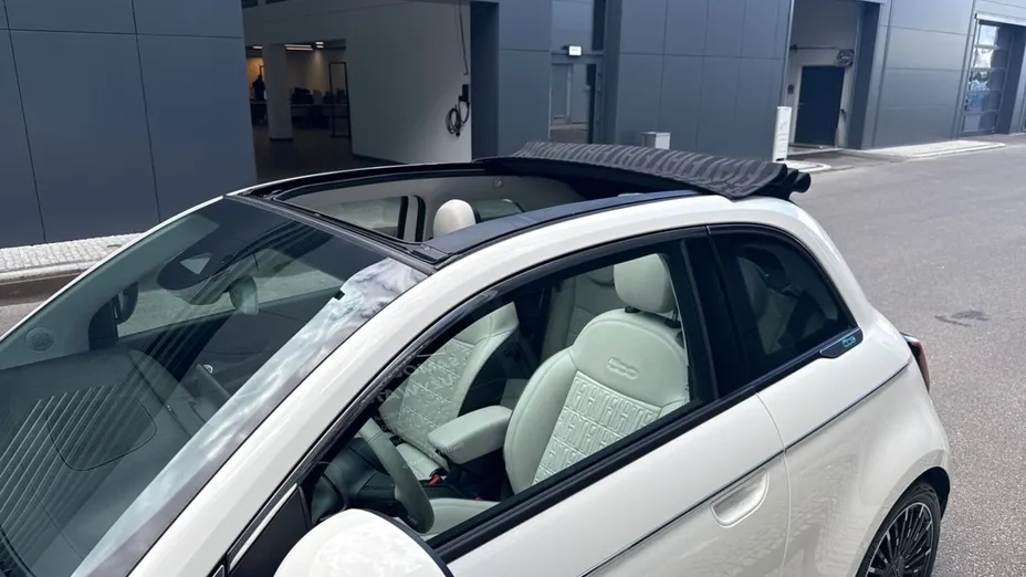FIAT 500 500C 42kWh La Prima