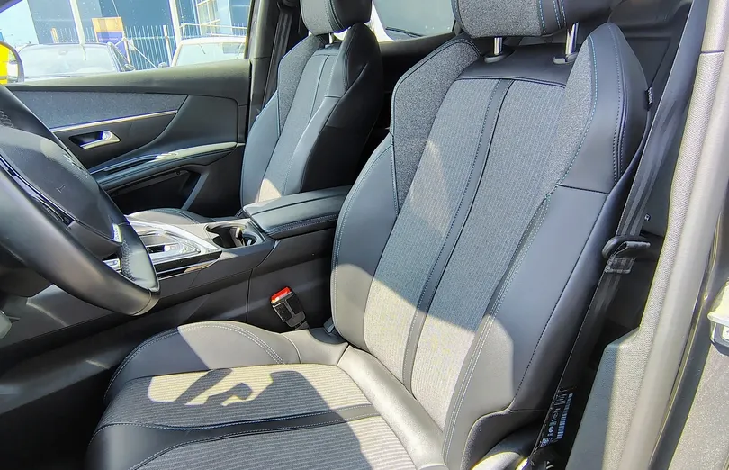 PEUGEOT 3008 3008 1.2 PureTech Allure Pack S&S EAT8
