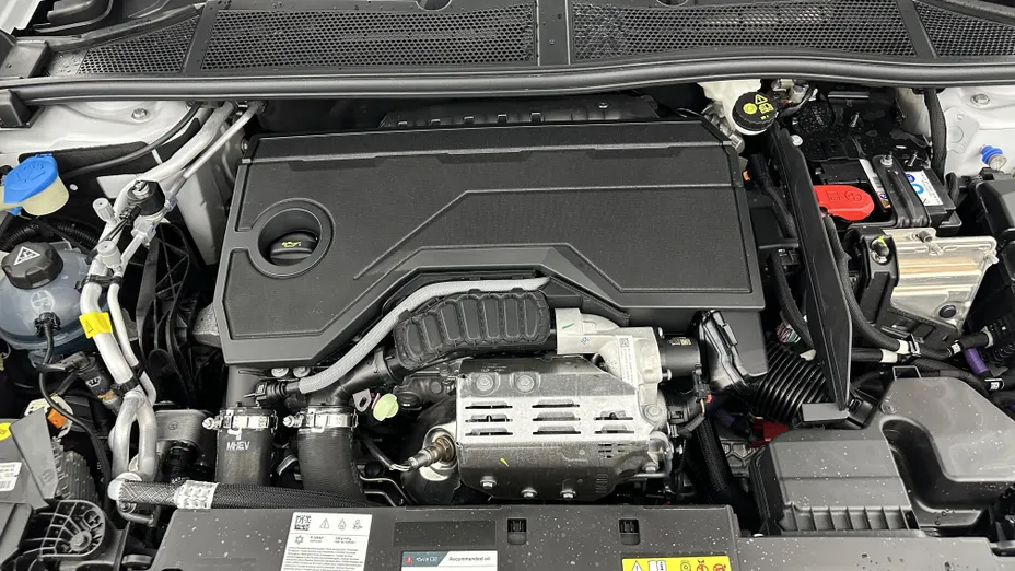 PEUGEOT 308 -