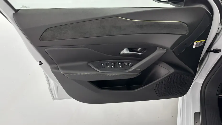 PEUGEOT 308 -