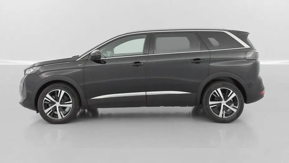 PEUGEOT 5008 -