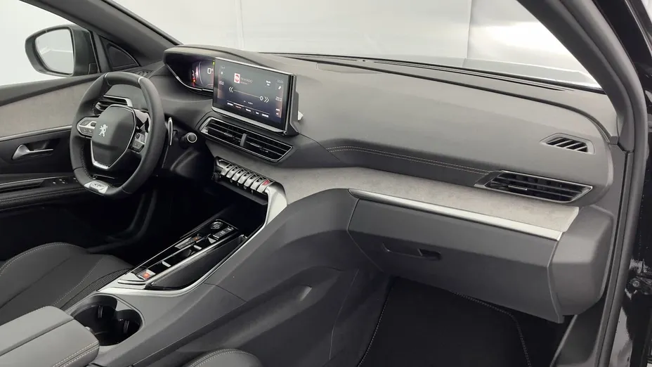 PEUGEOT 5008 -