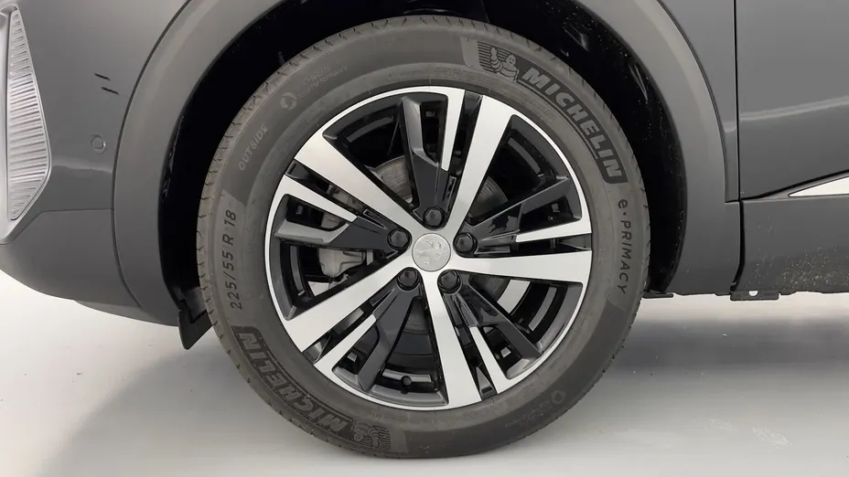 PEUGEOT 5008 -