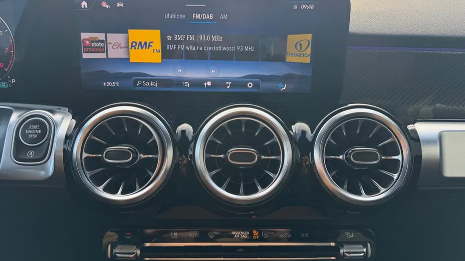 MERCEDES-BENZ GLB GLB 200 mHEV AMG Line 7G-DCT