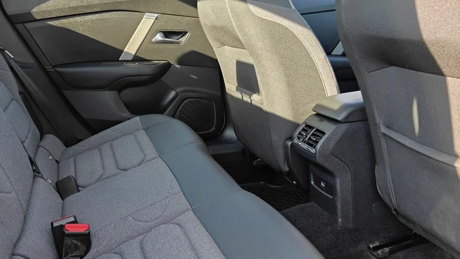 CITROEN C4 X C4 X 1.2 PureTech Plus S&S EAT8
