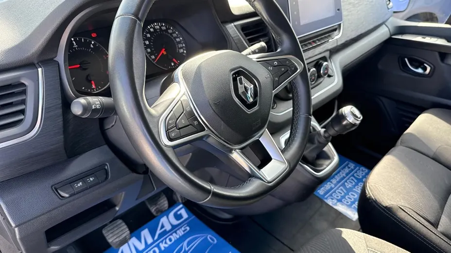 RENAULT Trafic -