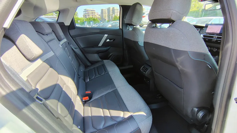 CITROEN C4 e-C4 EV136 50kWh Shine