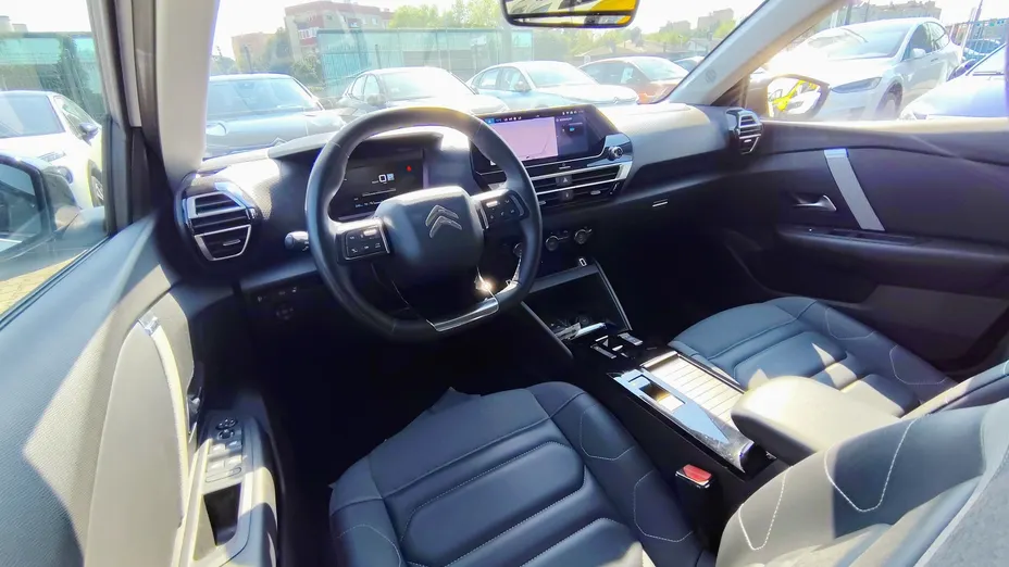 CITROEN C4 e-C4 EV136 50kWh Shine