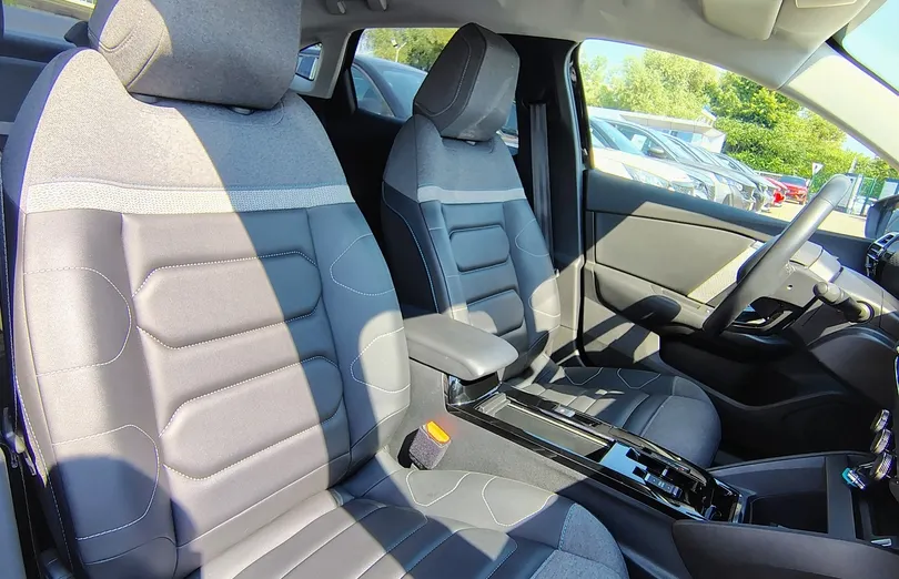 CITROEN C4 e-C4 EV136 50kWh Shine