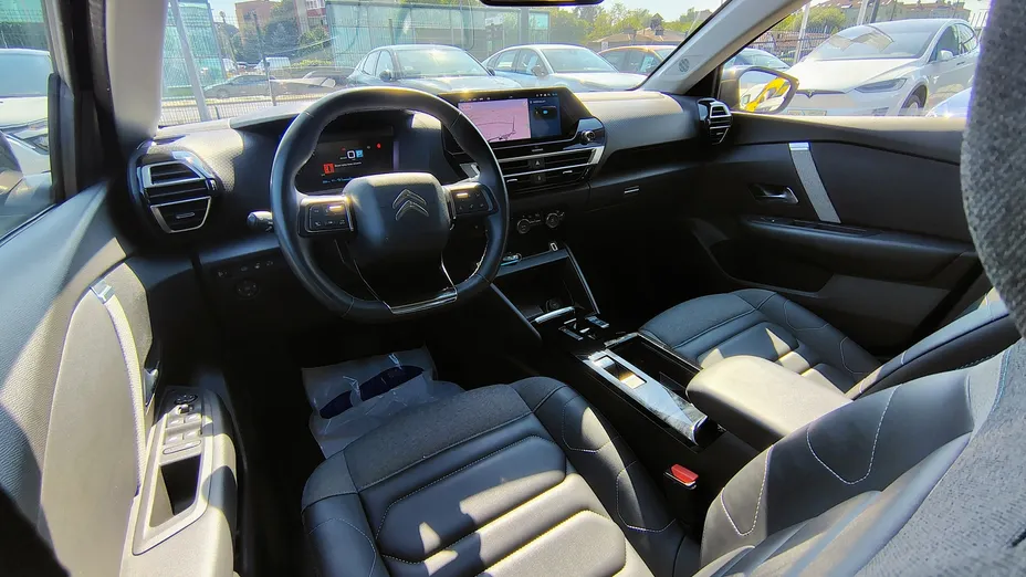 CITROEN C4 e-C4 EV136 50kWh Shine