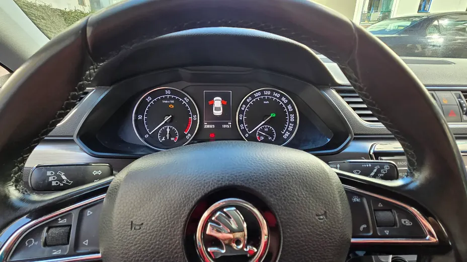 SKODA Superb Superb 2.0 TDI SCR Style DSG