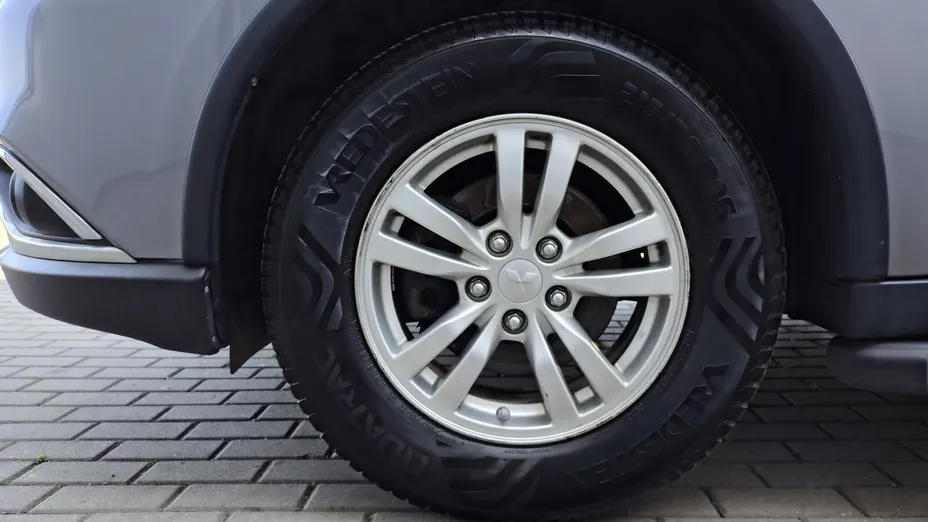 MITSUBISHI Outlander Outlander 2.0 City Style 2WD