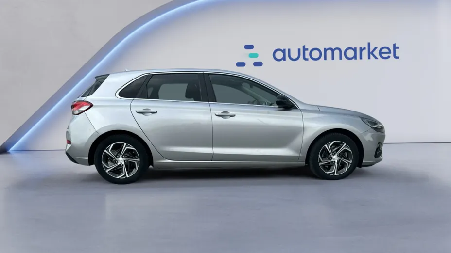 HYUNDAI i30 i30 1.0 T-GDI Smart