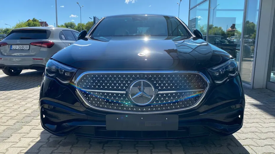 MERCEDES-BENZ E Klasa E 220 d mHEV 4-Matic AMG 9G-Tronic