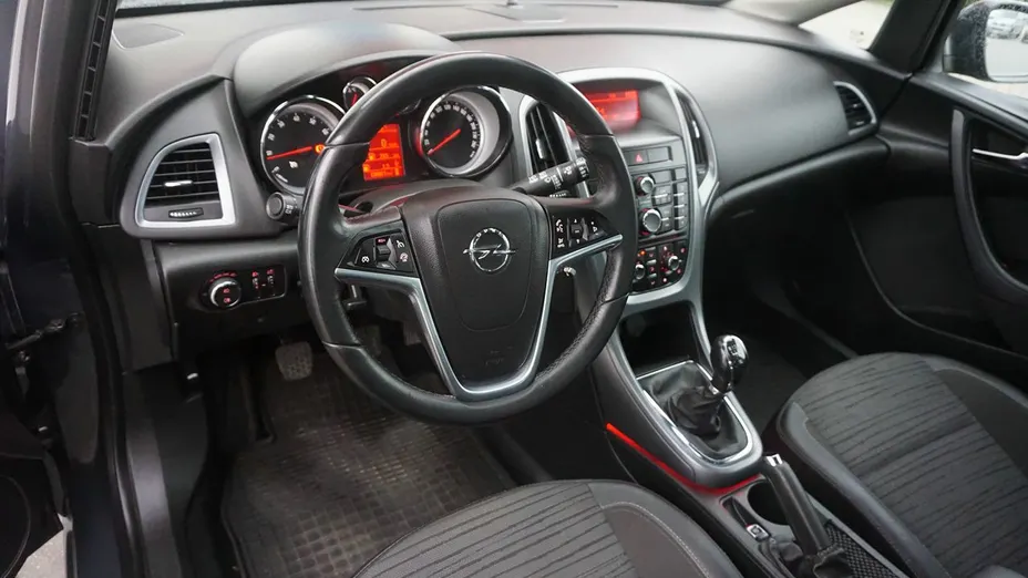 OPEL Astra -