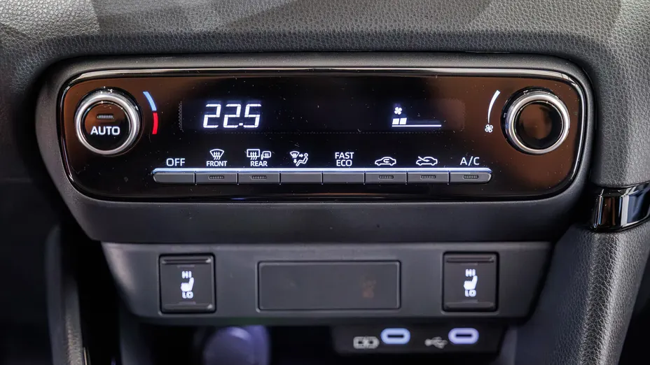 TOYOTA Yaris Yaris Hybrid 1.5 Style